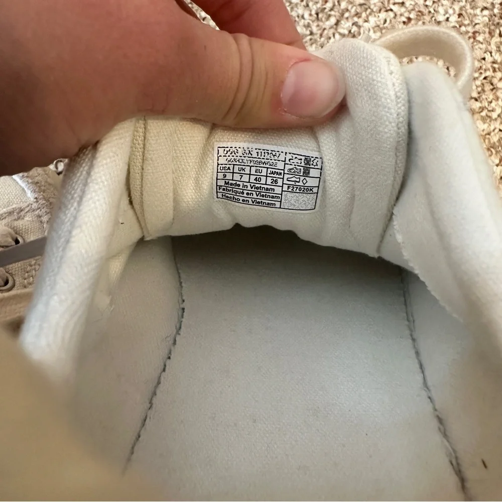 Ugg Platform Shoes 9 - Picture 5 of 6